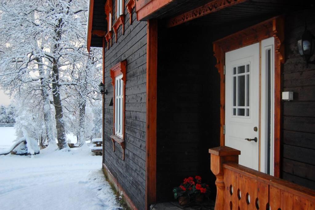 Villa 100 Years Old Norwegian Log House In Tromsø Extérieur photo