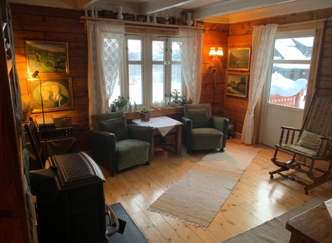 Villa 100 Years Old Norwegian Log House In Tromsø Extérieur photo